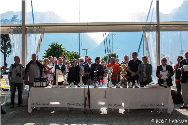 Spectacular final day - Finn World Masters in Torbole © Berit Hainoja